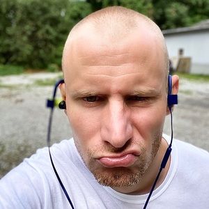 Meet your Posher, Joshua